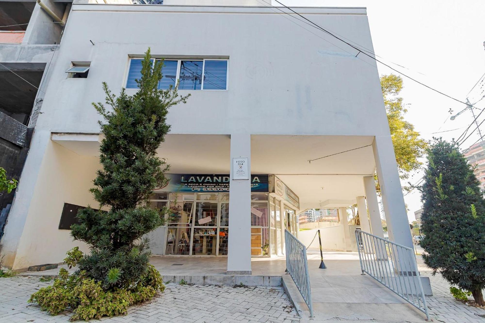 Predio Fantastico No Bairro Mais Requisitado De Курітіба Екстер'єр фото